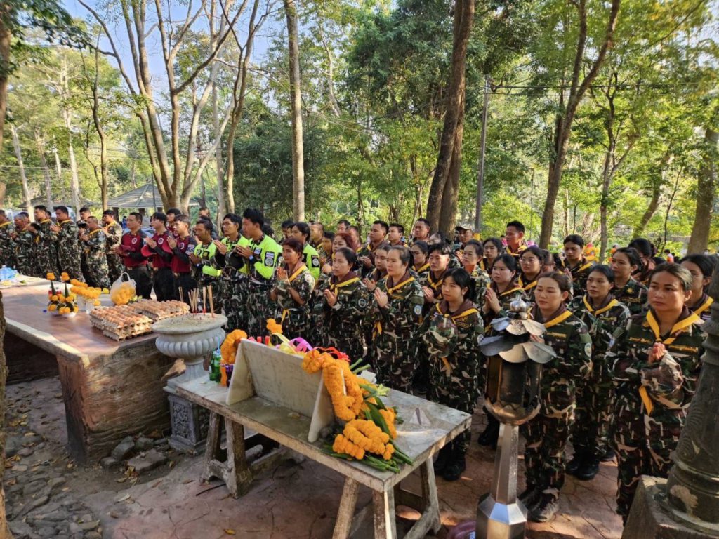 รำบูชาศรัทธาเจ้าพ่อเขาใหญ่ บนผืนป่ามรดกโลก กว่า 400 ชีวิต