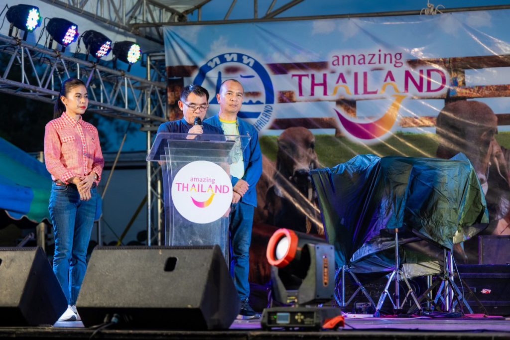 มหกรรมวัวงาม ของดีลำนารายณ์’ เปิดตัวยิ่งใหญ่  คนรักโคเนื้อแห่ร่วมงานแน่น ชิงถ้วยเกียรติยศจาก รมว.ท่องเที่ยวฯ 