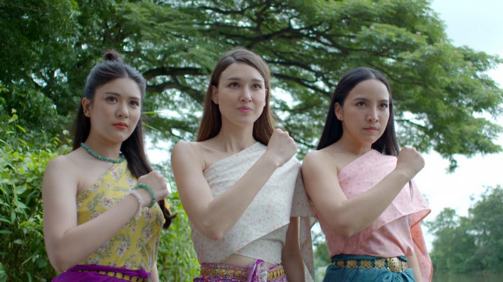 “ผู้บ่าวสุดซ่าส์กะอีหล่าขาซิ่ง” ฟาดนิวไฮตอนจบ   พร้อมส่งไม้ต่อ “แม็ค – แจ็คกี้” ใน “3 สาวโคกอีแร้ง”