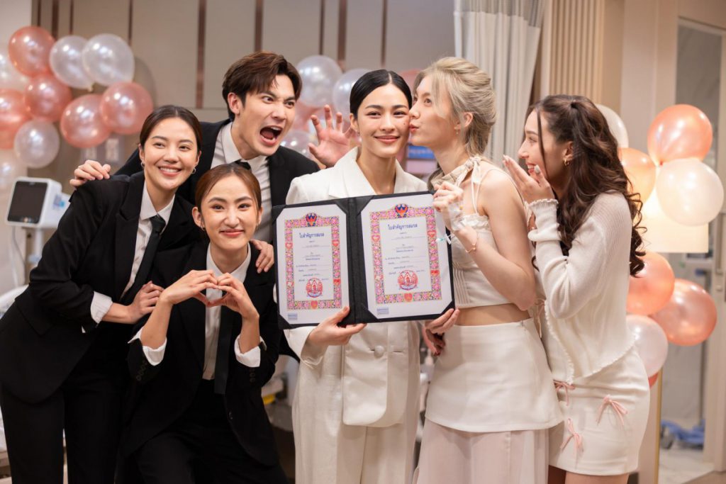 แรงส่งโค้งสุดท้าย “หลิง – ออม” ชวนแฟน ๆ พิสูจน์บทสรุปความรัก ใน “เพียงเธอ”  17 ต.ค. นี้