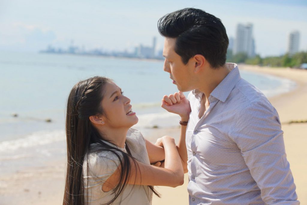 “ยิหวา” ร่ำไห้ เหตุ “โดม” เทงานแต่ง ทำคนดูอึ้ง  ส่ง “น้ำผึ้งขม” ฟาดเรตติ้งอันดับ 1 ยกแผง ลุ้นบทสรุปจันทร์หน้า