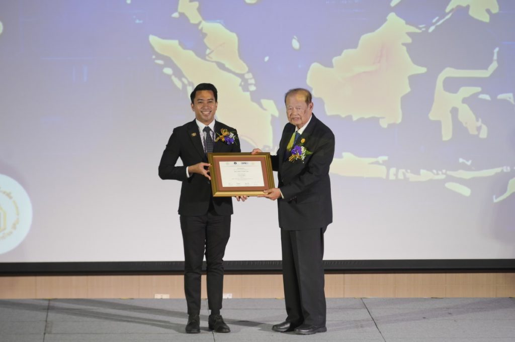 ‘เทพไทย’ พัฒนาสู่ความสำเร็จยั่งยืน คว้ารางวัล ‘ธรรมาภิบาลดีเด่นแห่งปี’