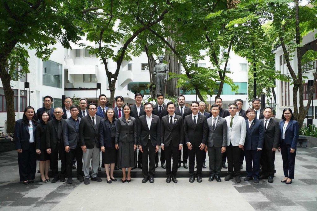 “ยศชนัน” เยี่ยมศิลปากร วังท่าพระ ชูพลัง “ศาสตร์-ศิลป์” ผสานวิจัยและนวัตกรรม เดินหน้าต่อยอด Soft Power ดันศิลปวัฒนธรรมไทยสู่เวทีโลก