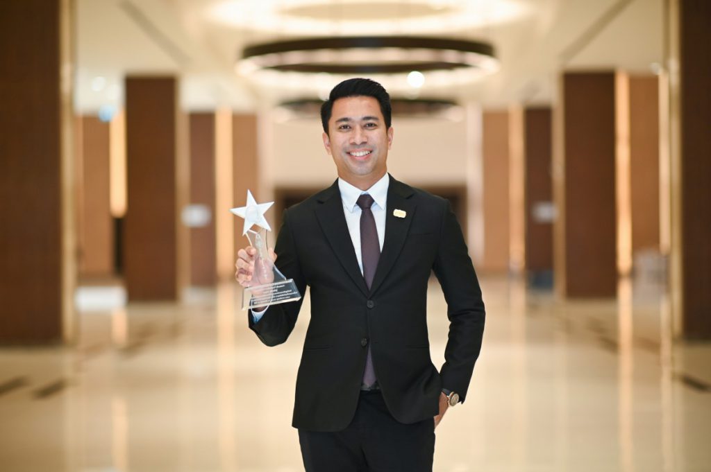 ทายาทธุรกิจยาสีฟัน ‘เทพไทย’ กร สุริยพันธุ์  คว้ารางวัล…‘บุคคลคุณภาพแห่งปี 2026’